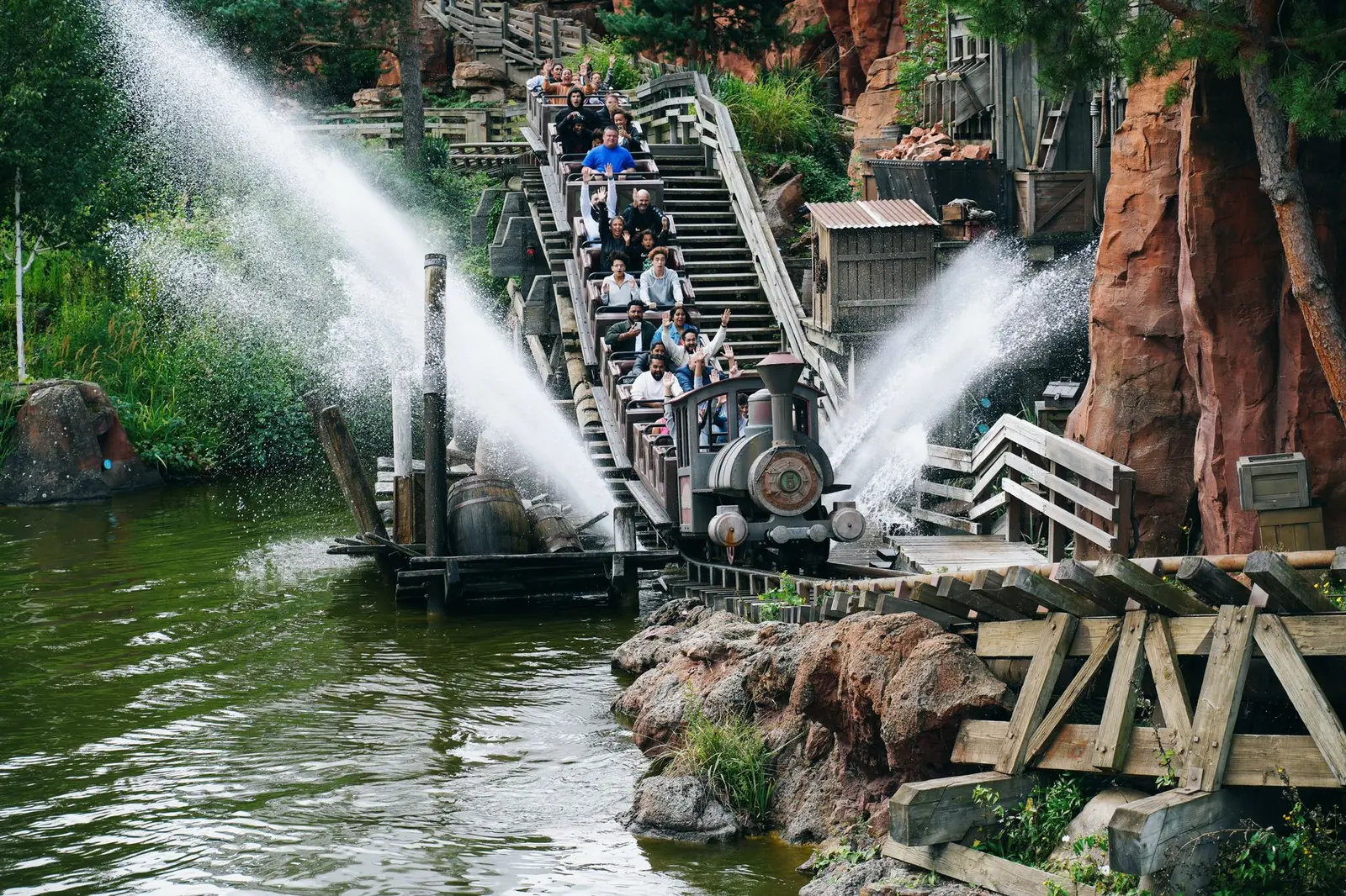 train de Big Thunder Mountain à Disneyland Paris